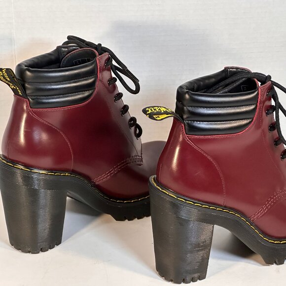 Ladies' Dr Martens boots size L-7 - Picture 10 of 16